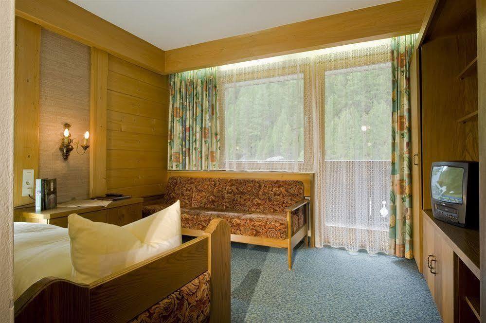Hotel Neue Post เซิลเดน ภายนอก รูปภาพ