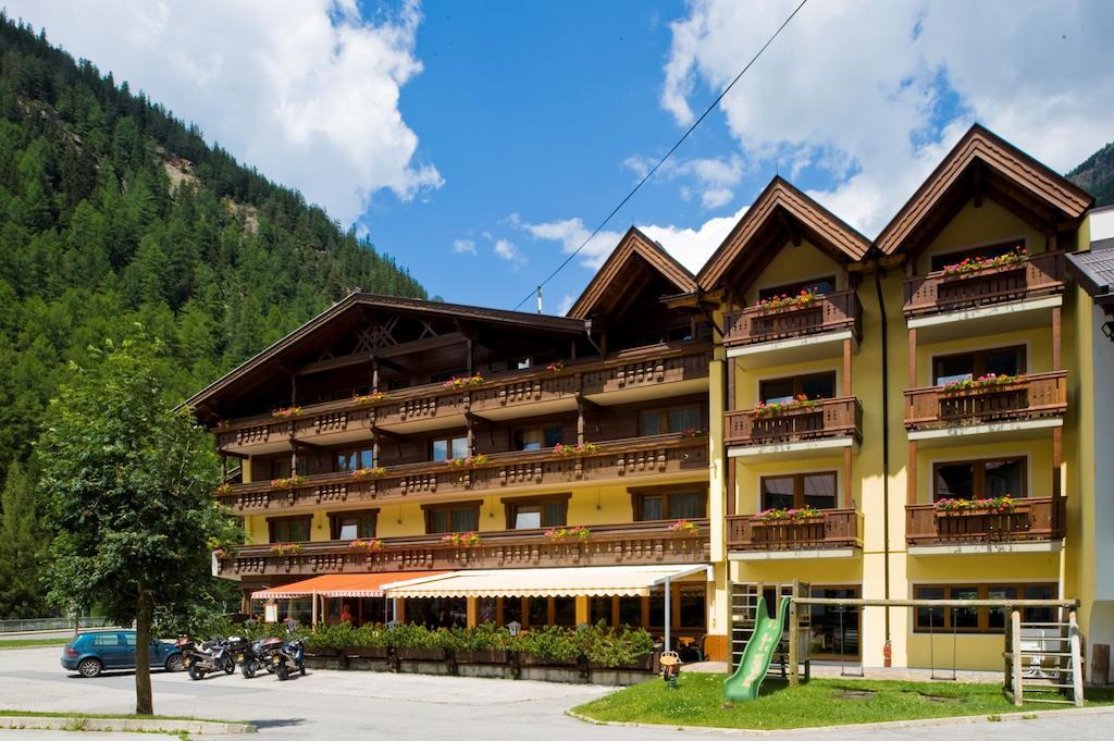 Hotel Neue Post เซิลเดน ภายนอก รูปภาพ